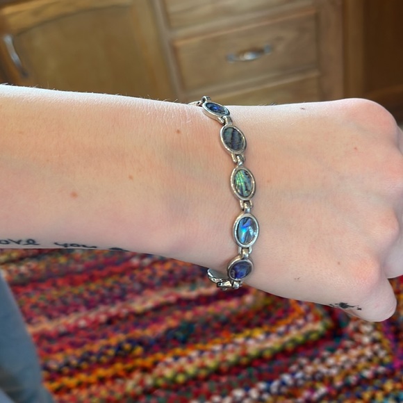 Assorted bracelets - Picture 5 of 6